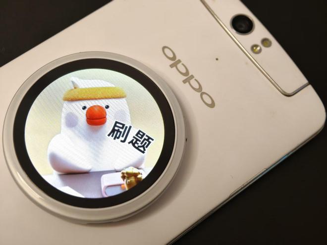 Đánh giá OPPO Bubble: Selfie bằng camera sau rất sáng tạo