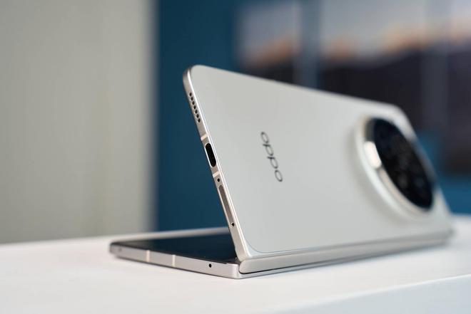 Đánh giá chi tiết smartphone màn hình gập tháng 8/2026: Find N6 dẫn đầu, nếp gập "vô hình" thực sự, ông vua P/P