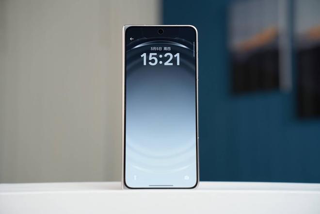 Đánh giá chi tiết smartphone màn hình gập tháng 8/2026: Find N6 dẫn đầu, nếp gập "vô hình" thực sự, ông vua P/P
