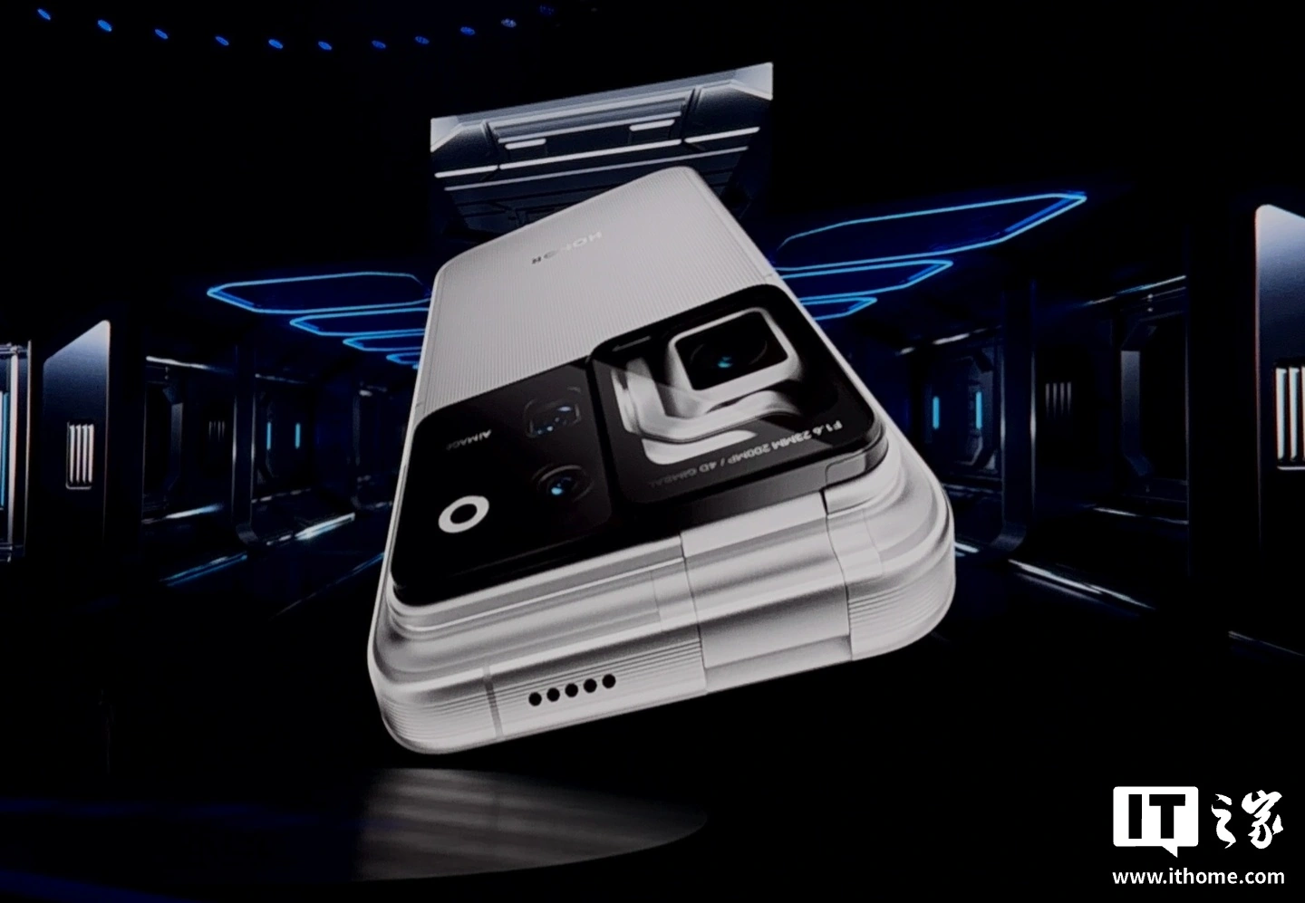 Honor Robot Phone chính thức ra mắt, giá khởi điểm từ 40 triệu